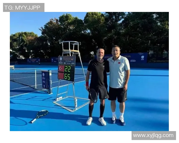 南京网球队在世界锦标赛中的团队协作展现出卓越实力与默契配合